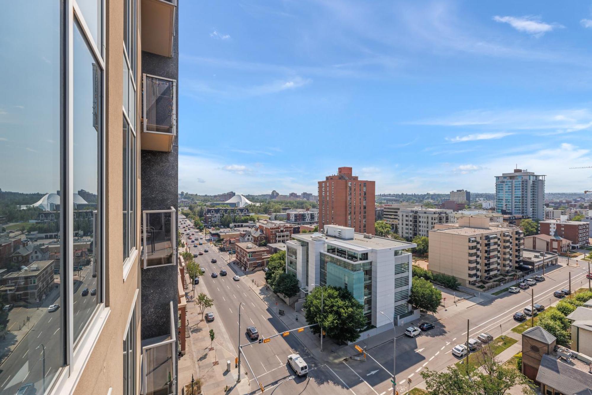 Heart Of Downtown Calgary Spacious Luxury Condo With Stunning Views And Premium Amenities Exteriör bild