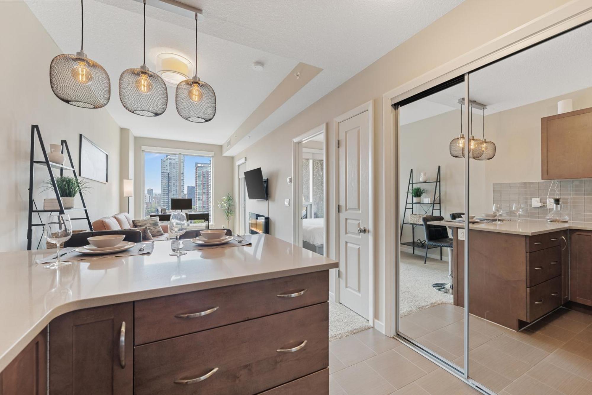 Heart Of Downtown Calgary Spacious Luxury Condo With Stunning Views And Premium Amenities Exteriör bild