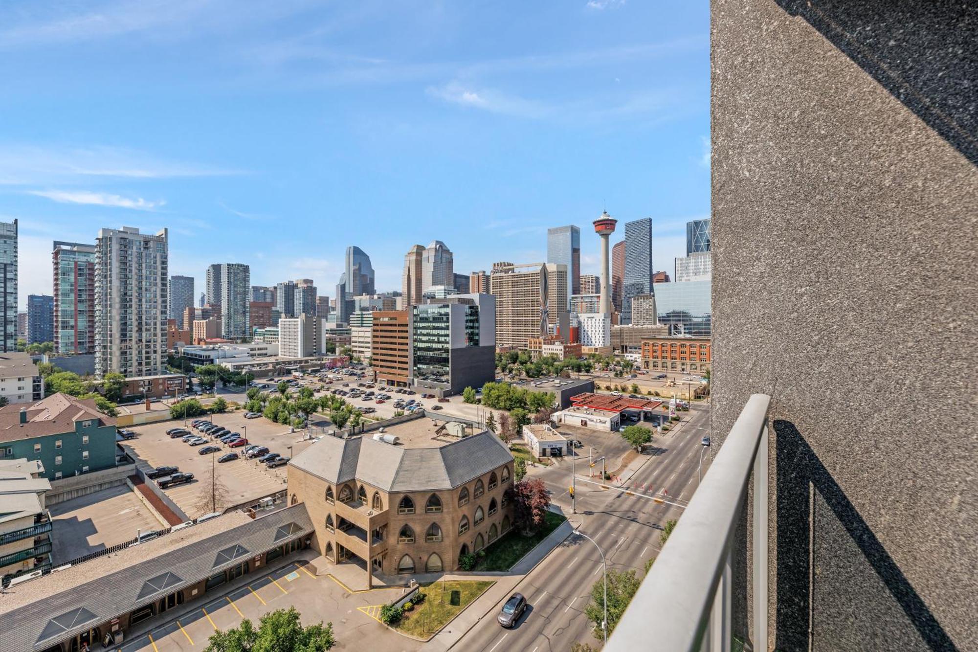 Heart Of Downtown Calgary Spacious Luxury Condo With Stunning Views And Premium Amenities Exteriör bild